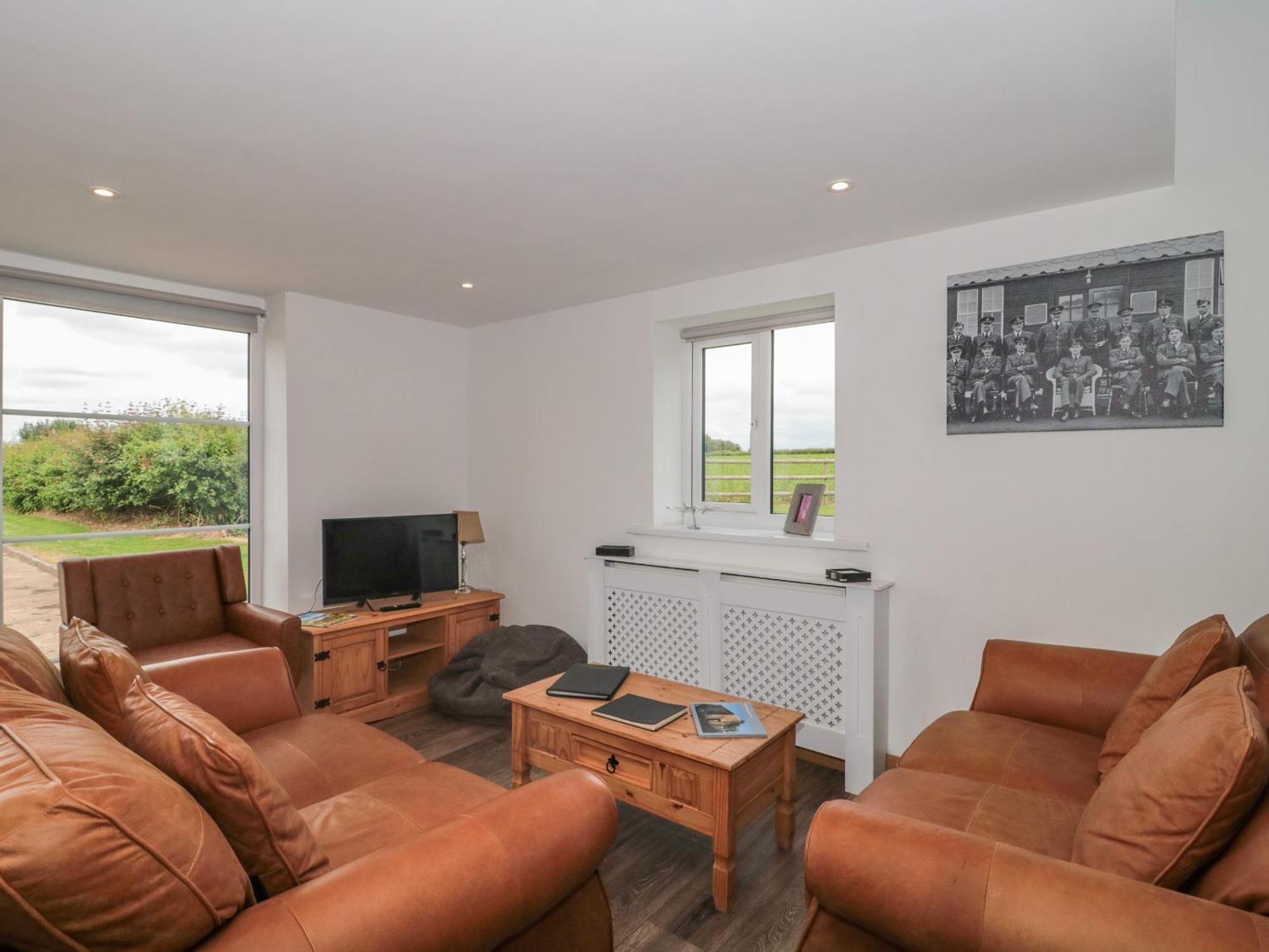 The Old Ambulance House Villa Bridgwater Exterior photo